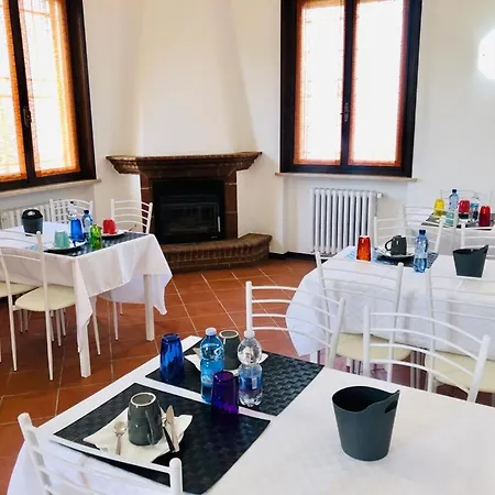 Ermanna Alojamento de Acomodação e Pequeno-almoço Mântua